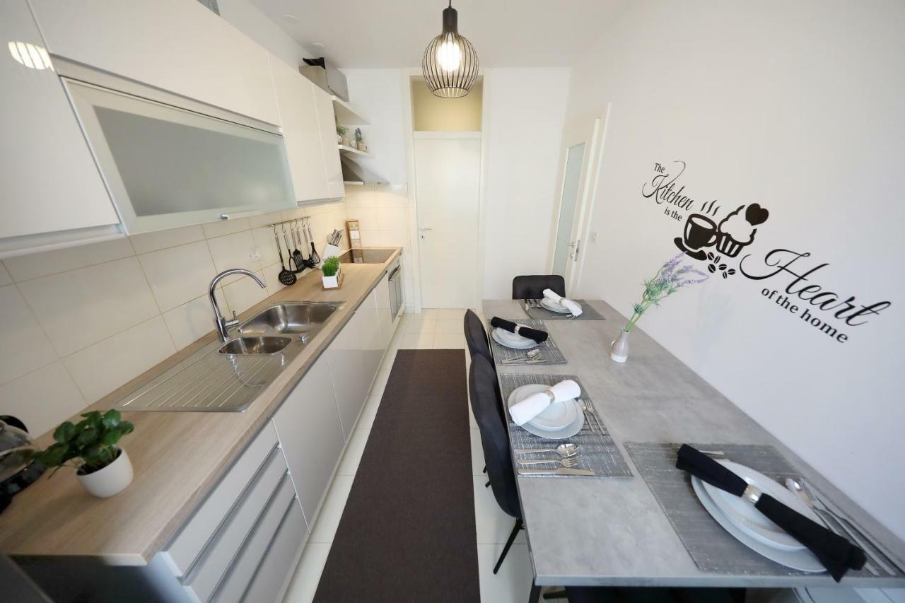 Dioniz Apartment Задар Екстериор снимка