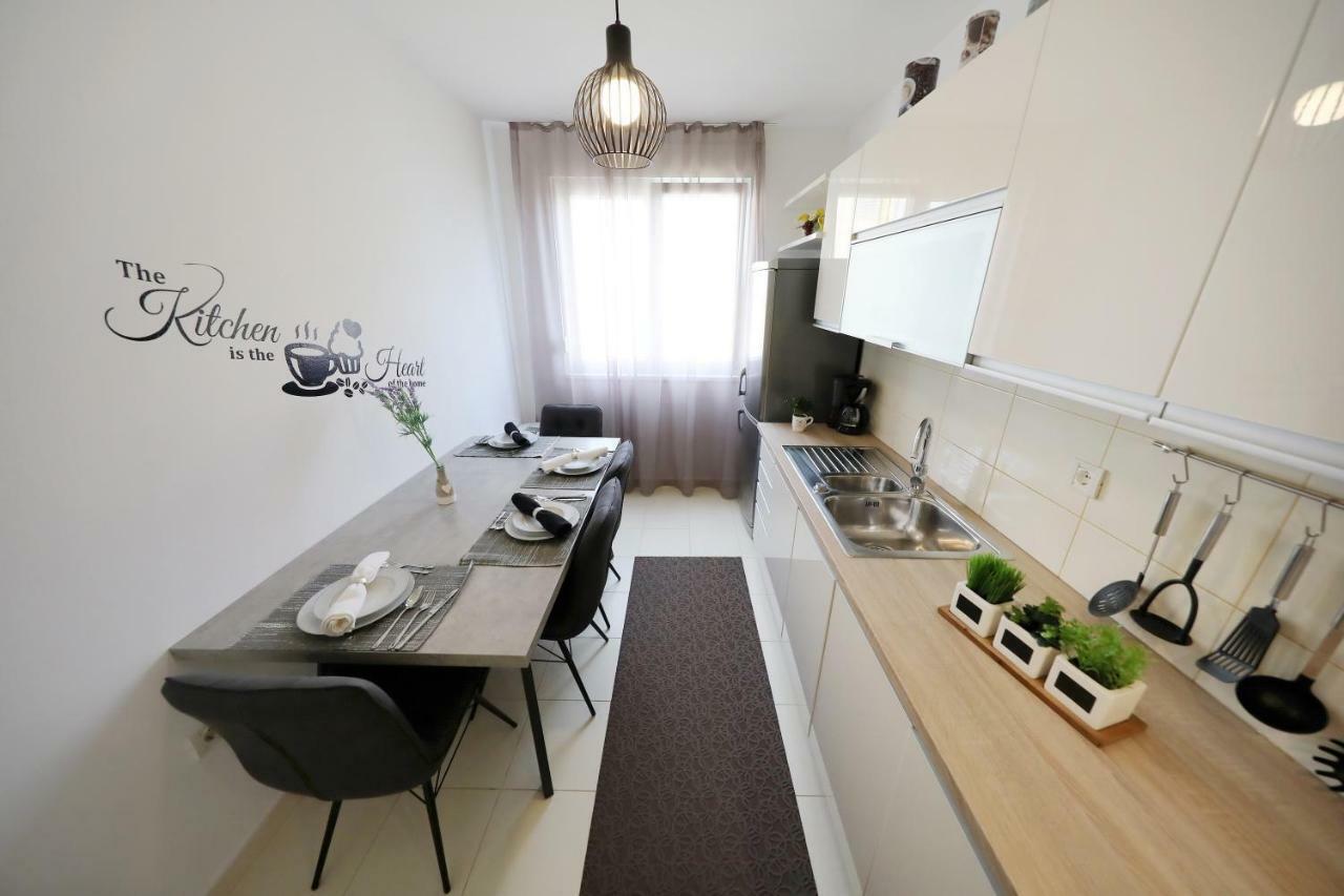 Dioniz Apartment Задар Екстериор снимка