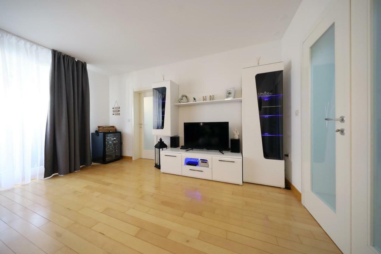 Dioniz Apartment Задар Екстериор снимка