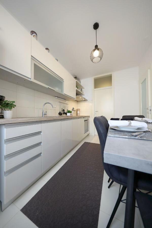 Dioniz Apartment Задар Екстериор снимка